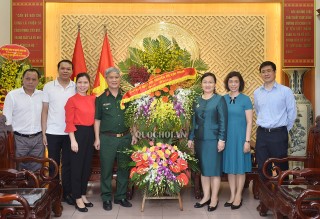 PHÓ CHỦ NHIỆM VĂN PHÒNG QUỐC HỘI PHẠM THÚY CHINH THĂM VÀ CHÚC MỪNG CÁC CƠ QUAN BÁO CHÍ NHÂN NGÀY BÁO CHÍ CÁCH MẠNG VIỆT NAM